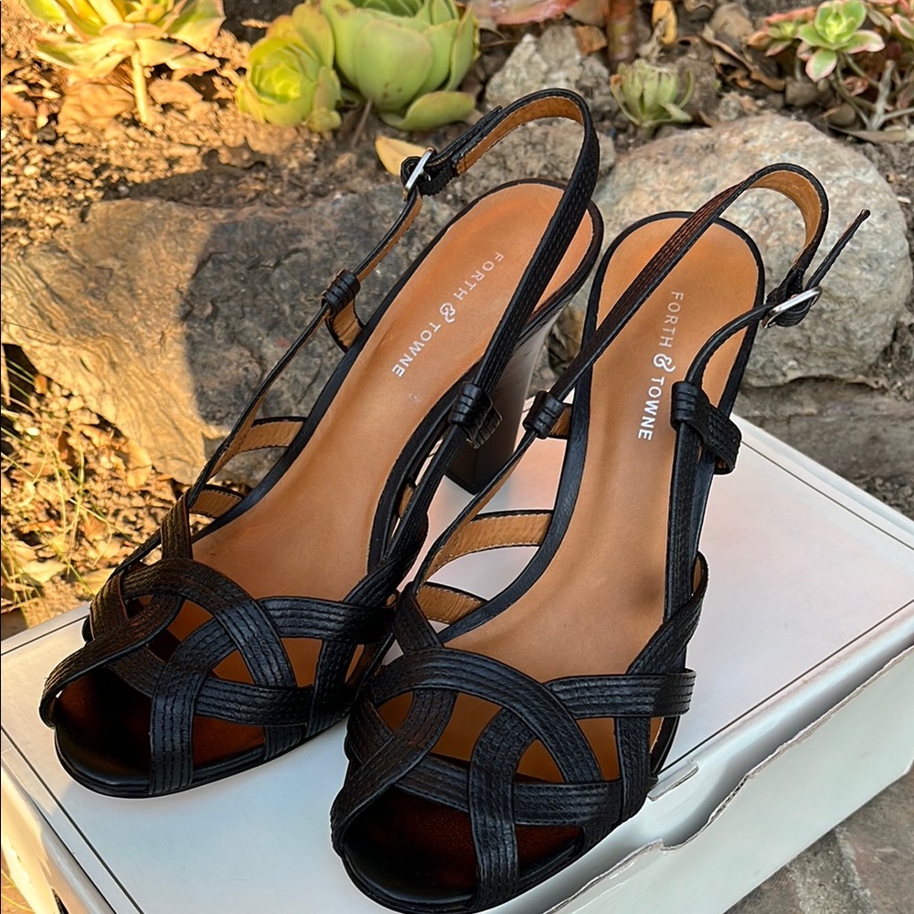 FORTH&TOWNE black leather heels